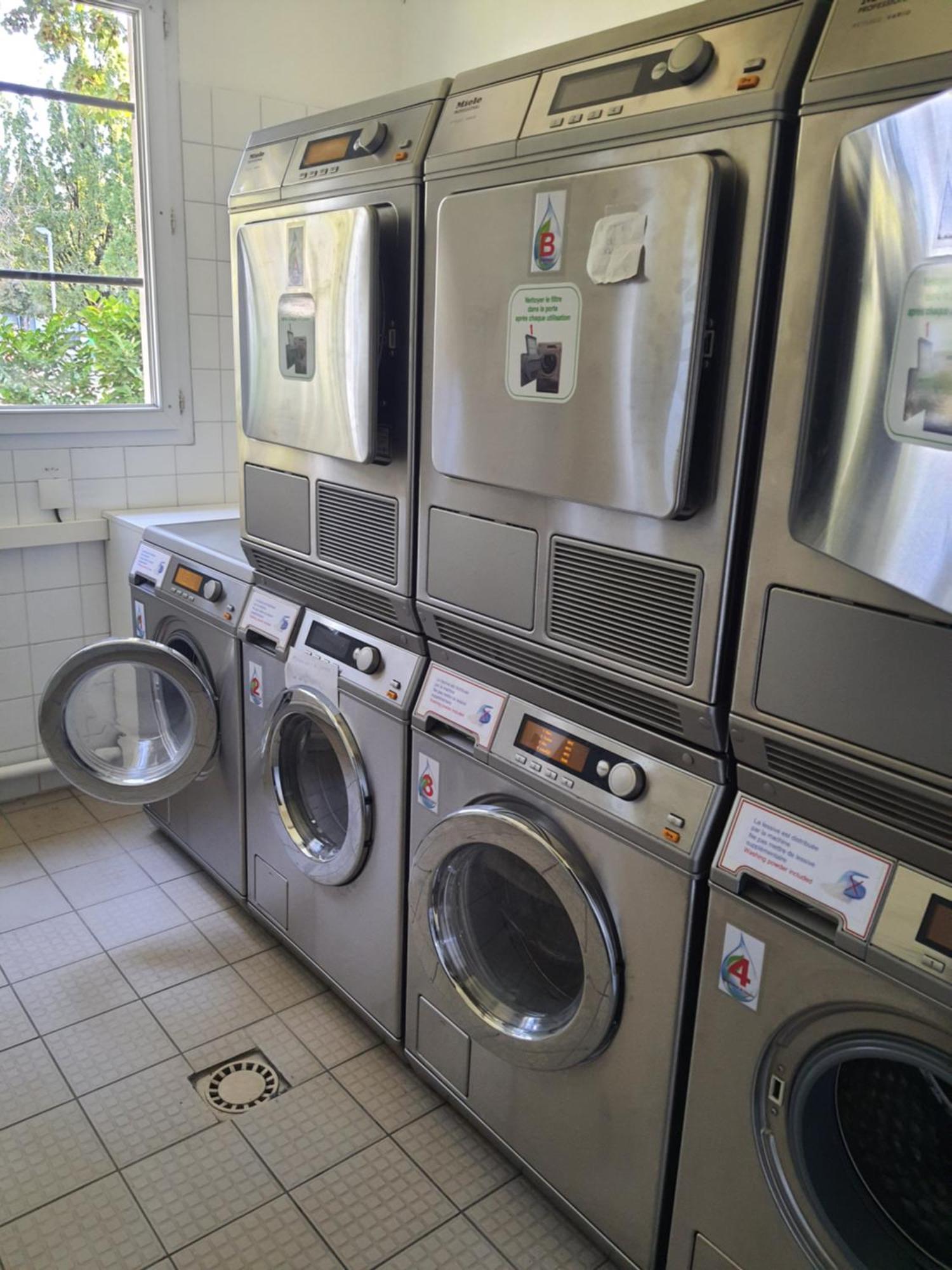 Studio Dans Residence Pour Location Courte Duree Et Etudiants Parking Gratuit Жьер Экстерьер фото